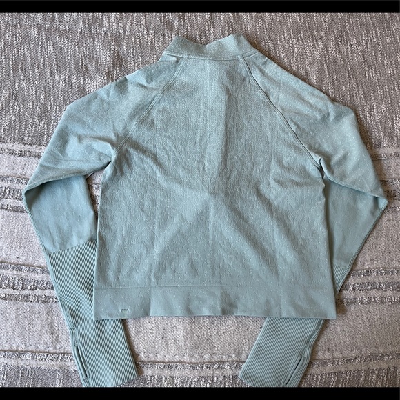 Lululemon Rest Less 1/2 zip size 6 NWOT - Picture 4 of 4